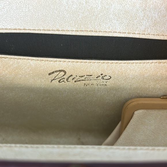 Vintage Palizzio by New York Over the Shoulder Purse With Gold Latch - Picture 3 of 13